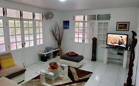 Villa Iguanina120M2-Wifi-300M Plage-4 Pers